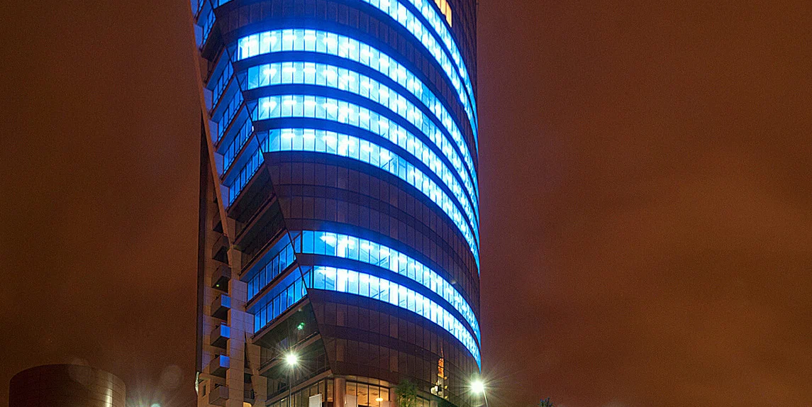 country-park-news-building-view