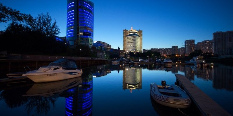 country-park-services-ship-night